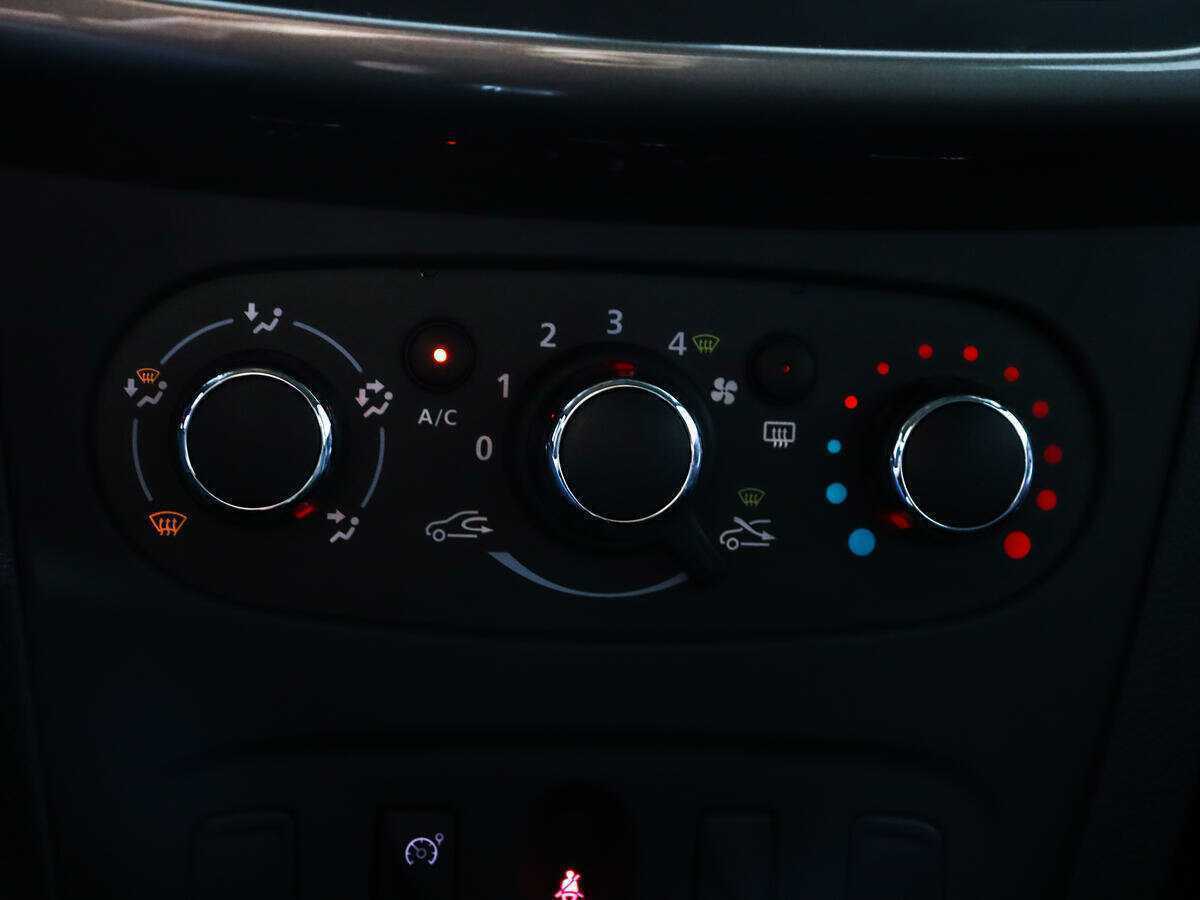 Renault Logan с пробегом — 2017 год. Фото: #14