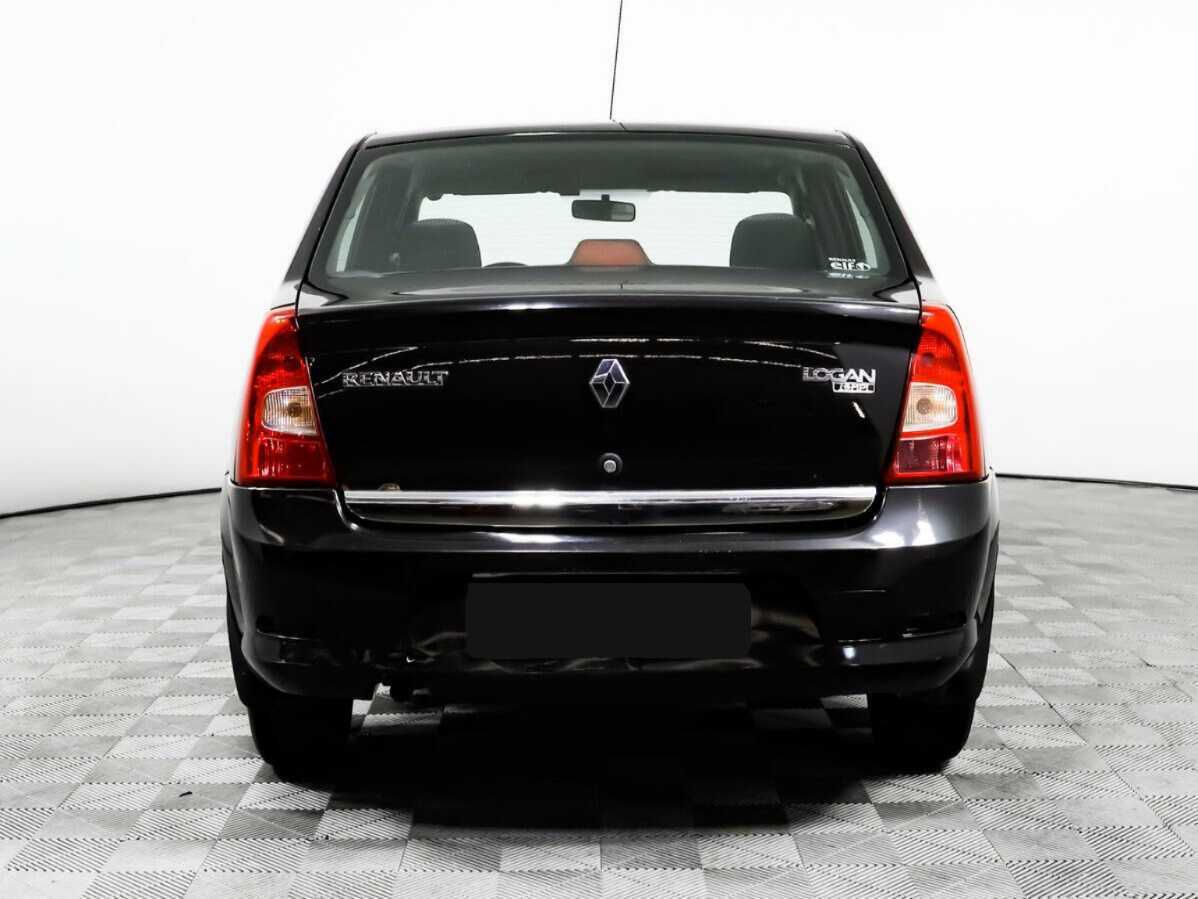Renault Logan с пробегом — 2012 год. Фото: #5