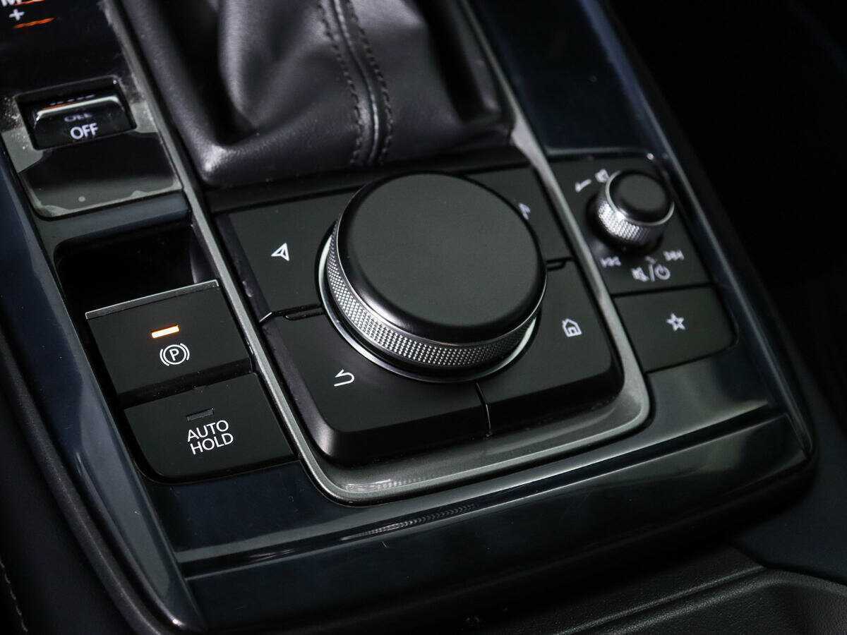 Mazda CX-30 с пробегом — 2020 год. Фото: #13