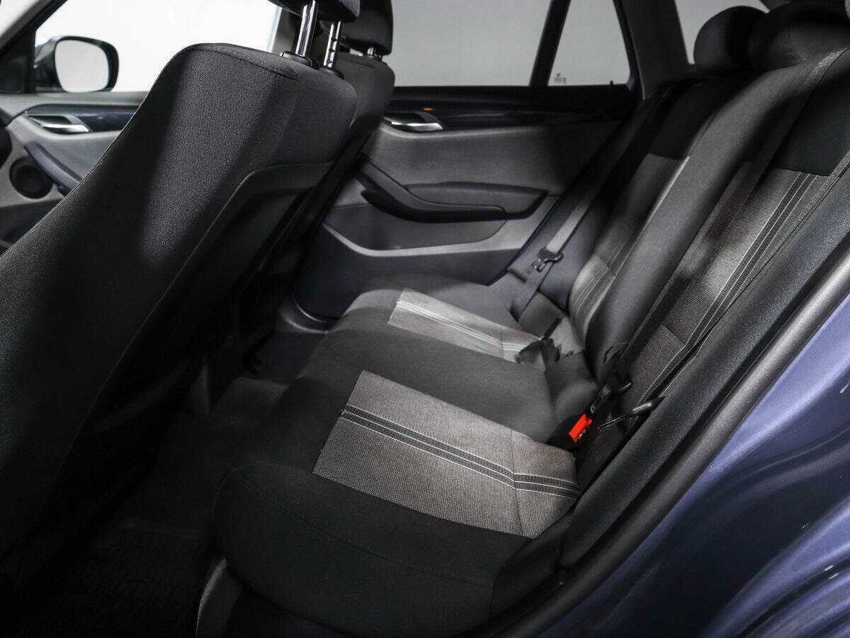 BMW X1 с пробегом — 2012 год. Фото: #8