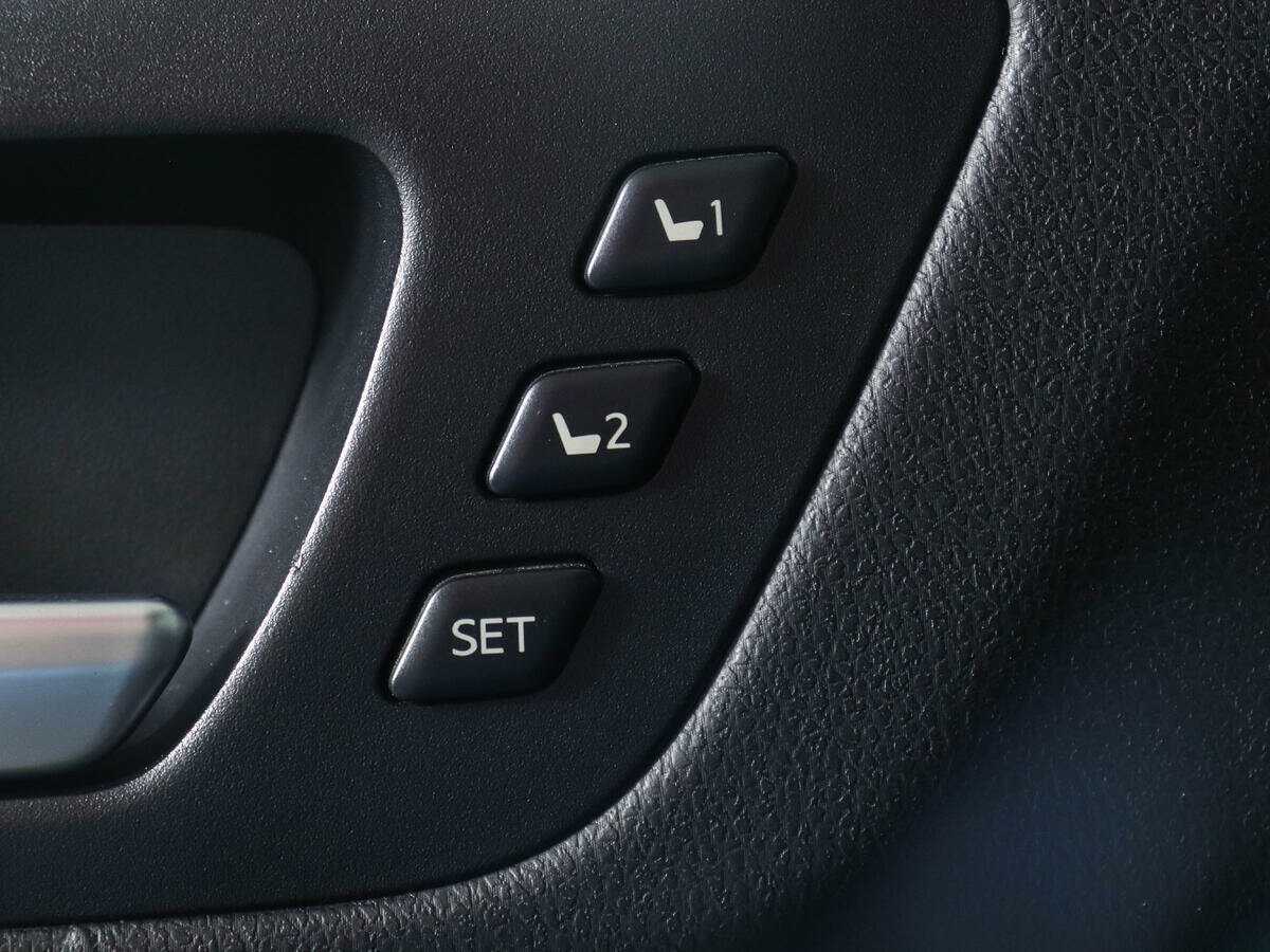 Toyota Highlander с пробегом — 2013 год. Фото: #19