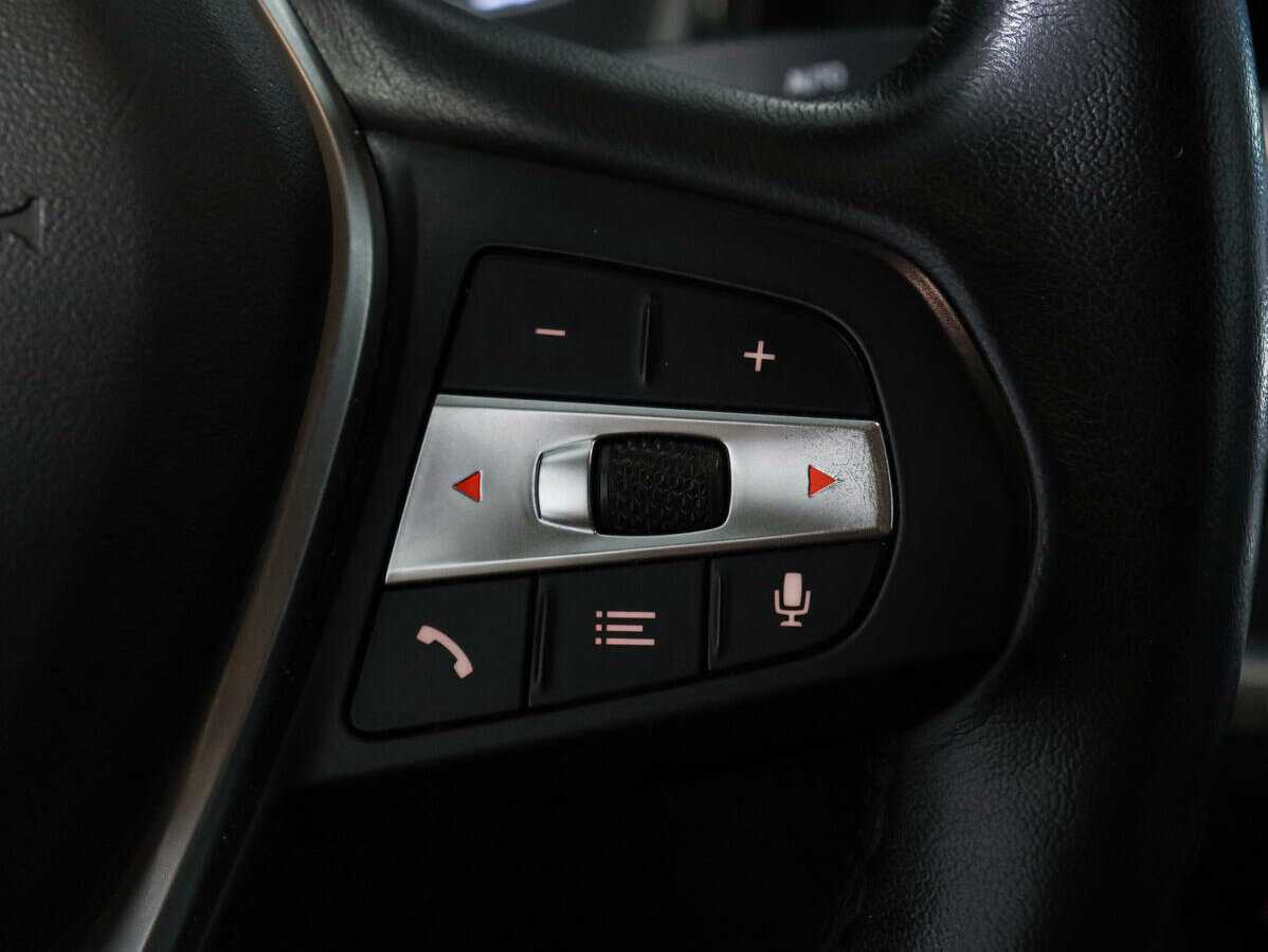 BMW 3 серии с пробегом — 2020 год. Фото: #18