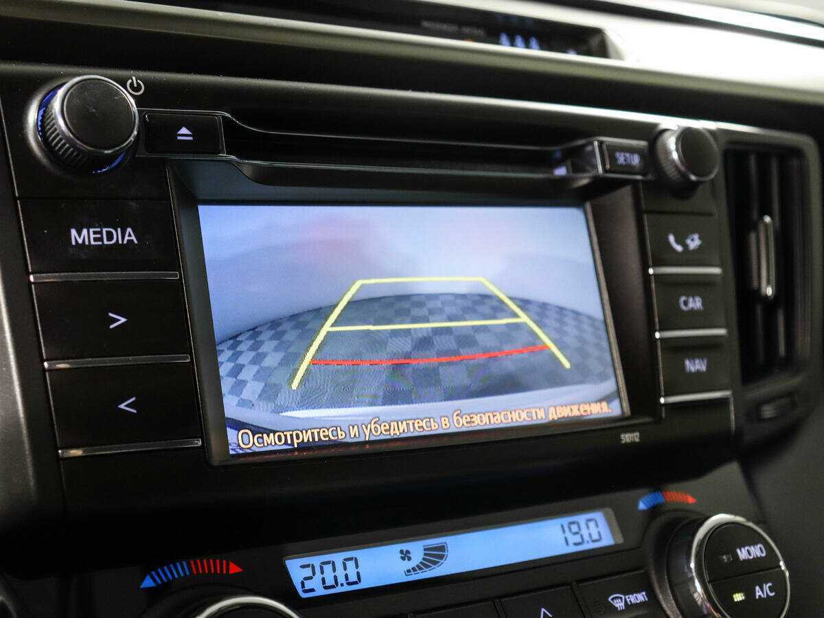 Toyota RAV4 с пробегом — 2015 год. Фото: #15