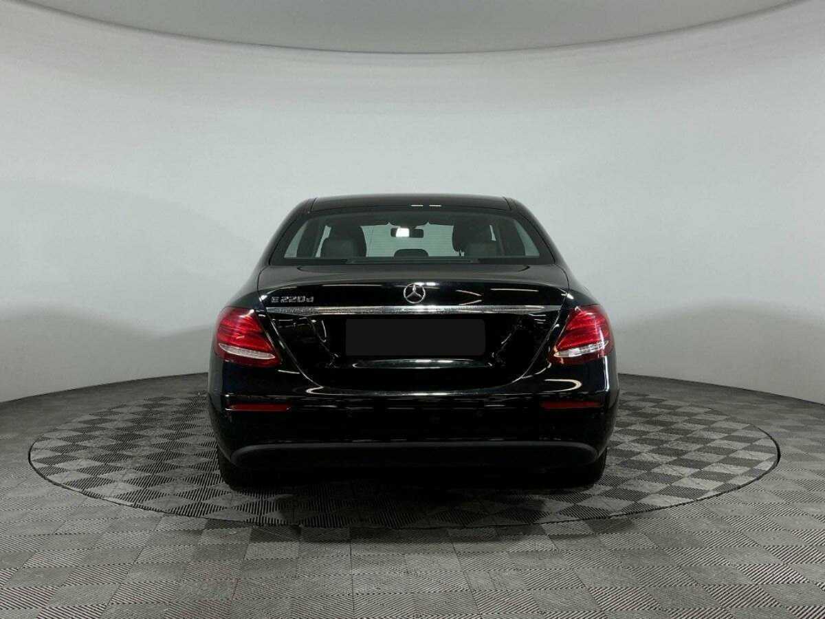 Mercedes-Benz E-Класс с пробегом — 2016 год. Фото: #4