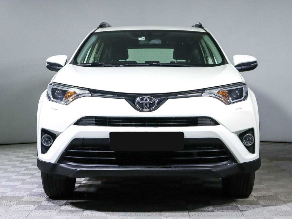 Toyota RAV4 с пробегом — 2016 год. Фото: #1
