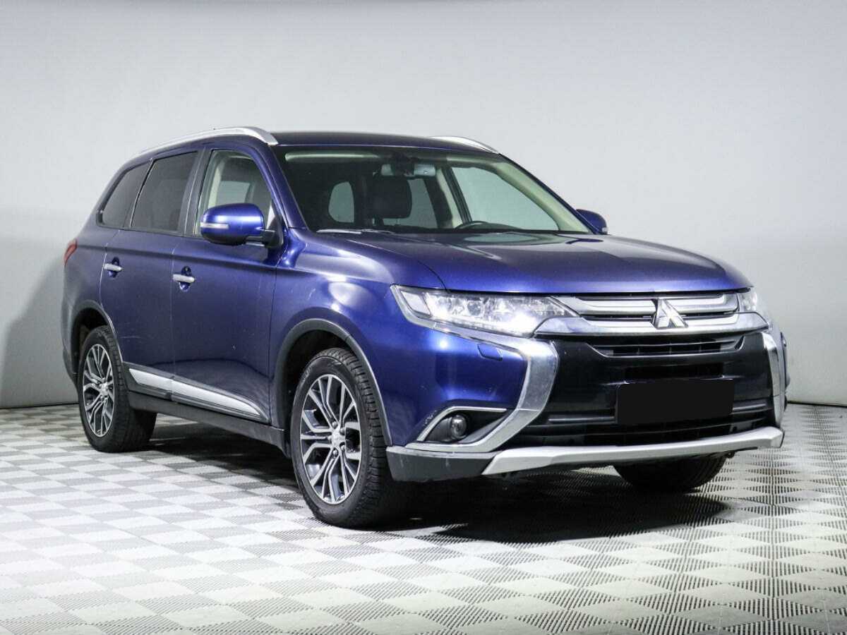 Mitsubishi Outlander с пробегом — 2015 год. Фото: #2