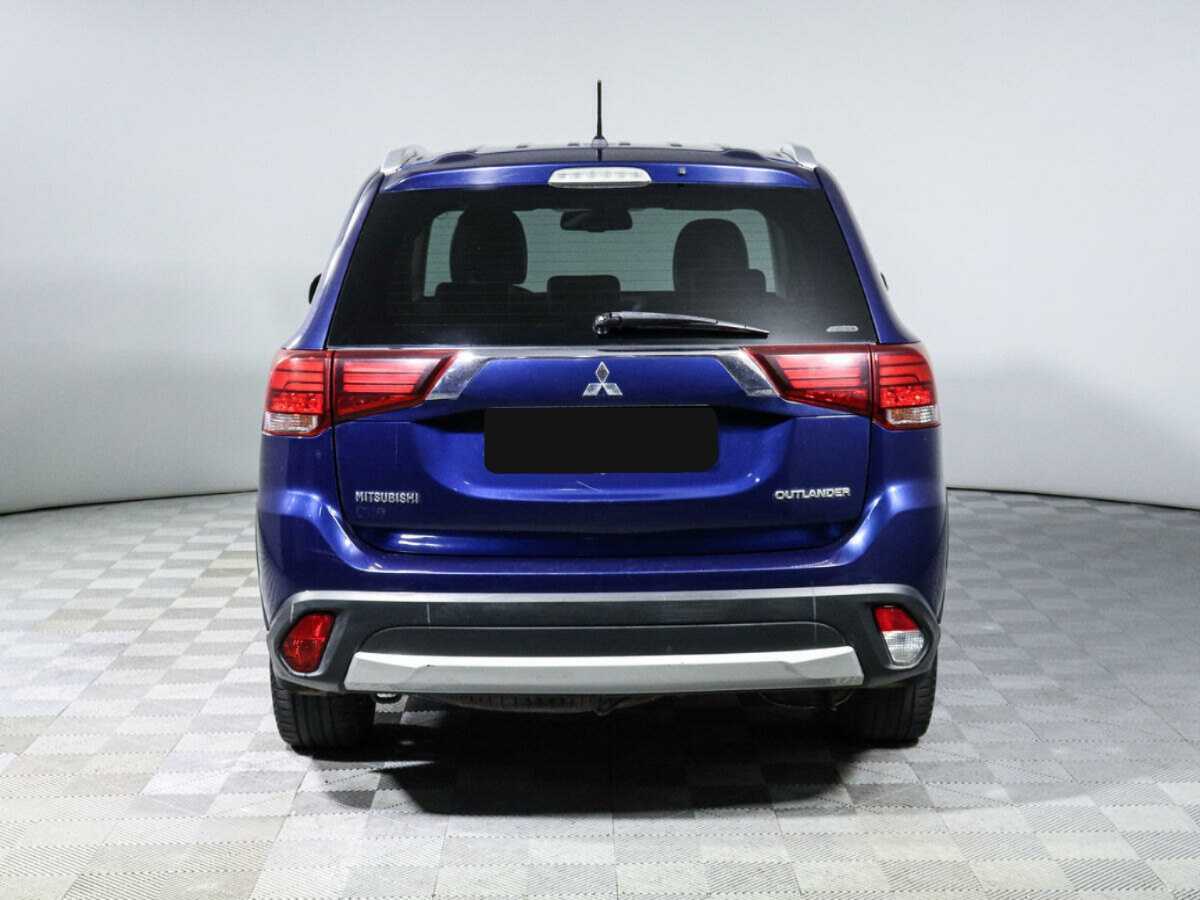 Mitsubishi Outlander с пробегом — 2015 год. Фото: #4