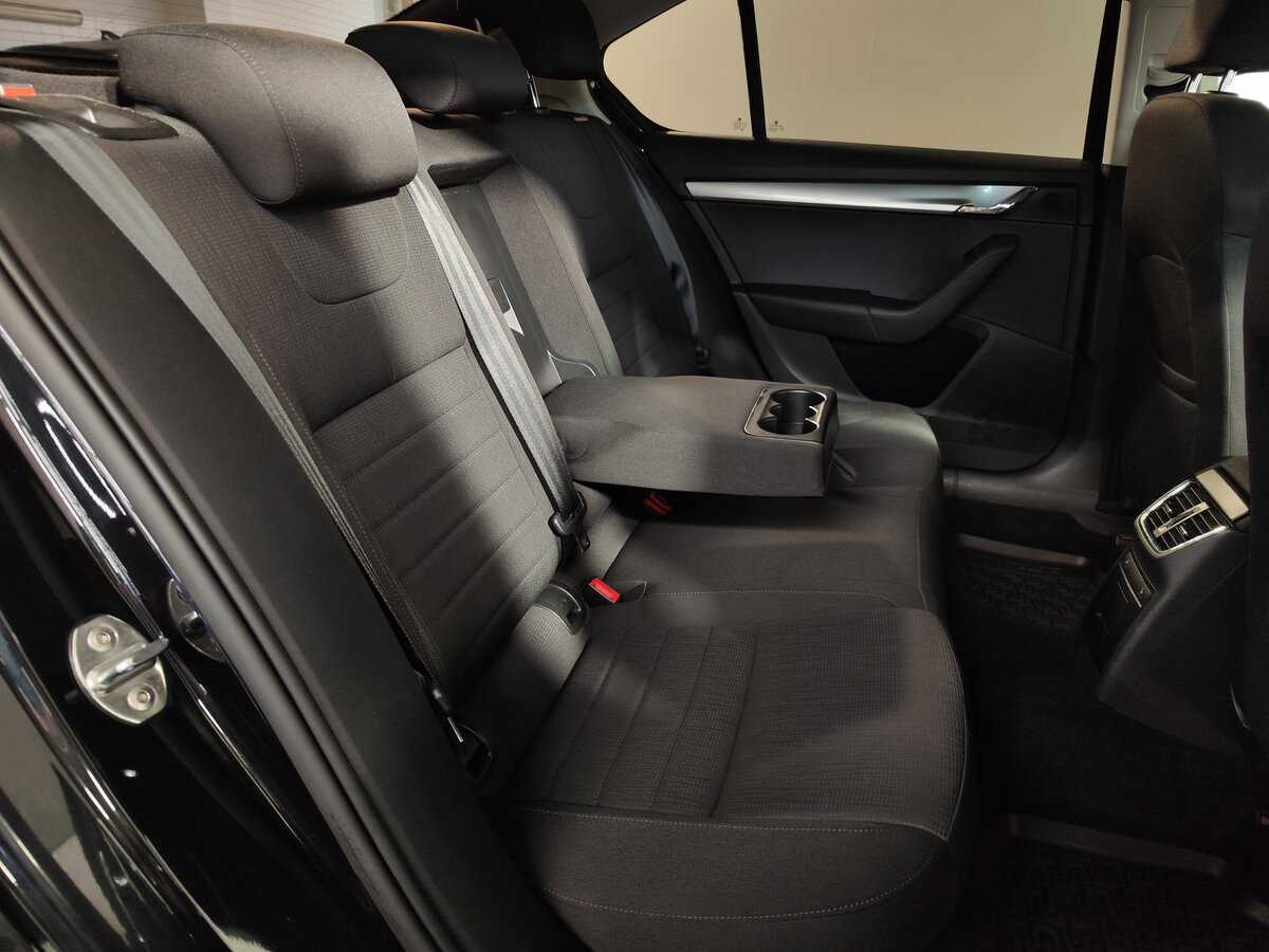 Skoda Octavia с пробегом — 2016 год. Фото: #10