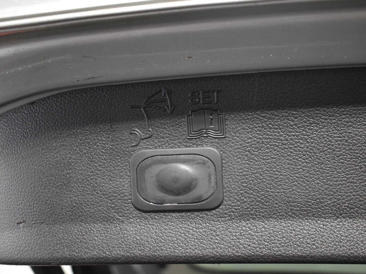 Ford Kuga с пробегом — 2014 год. Фото: #18