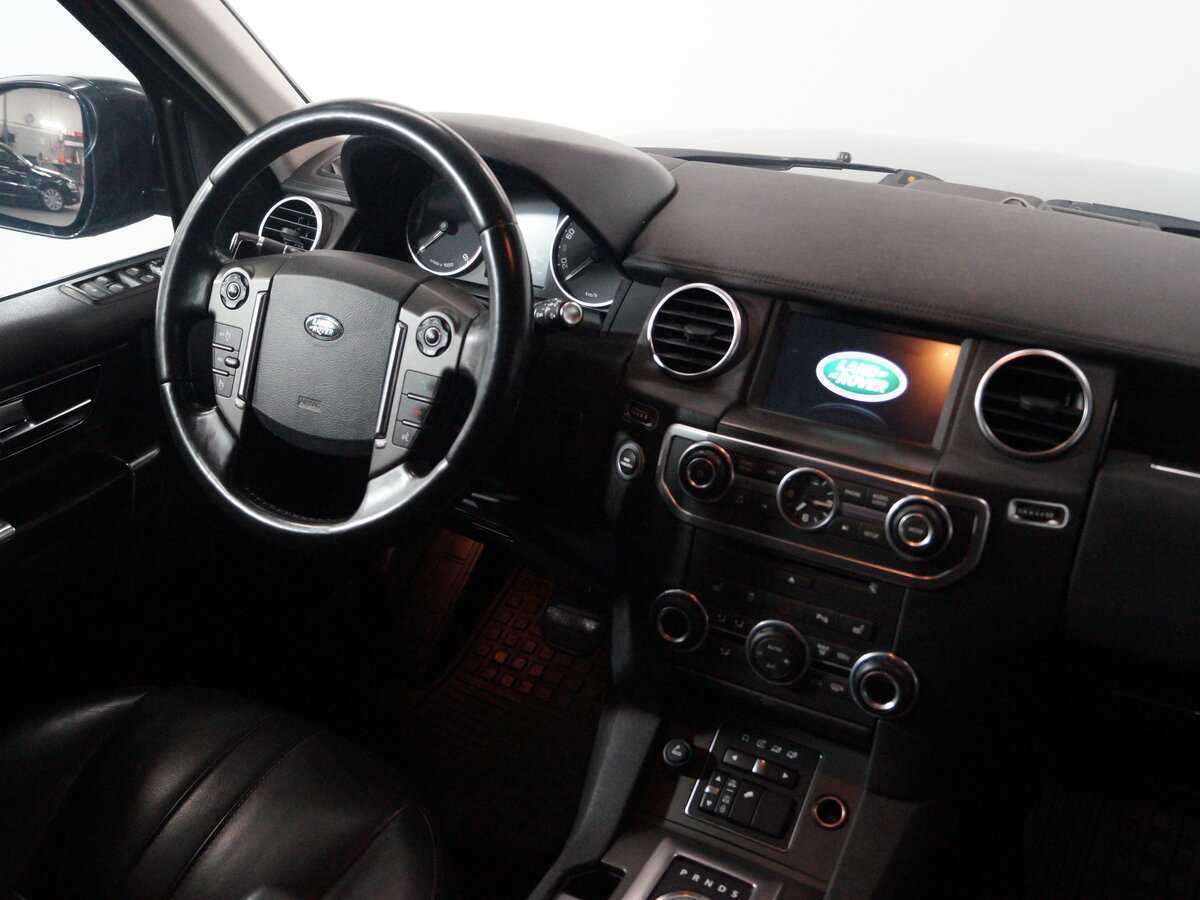 Land Rover Discovery с пробегом — 2015 год. Фото: #9