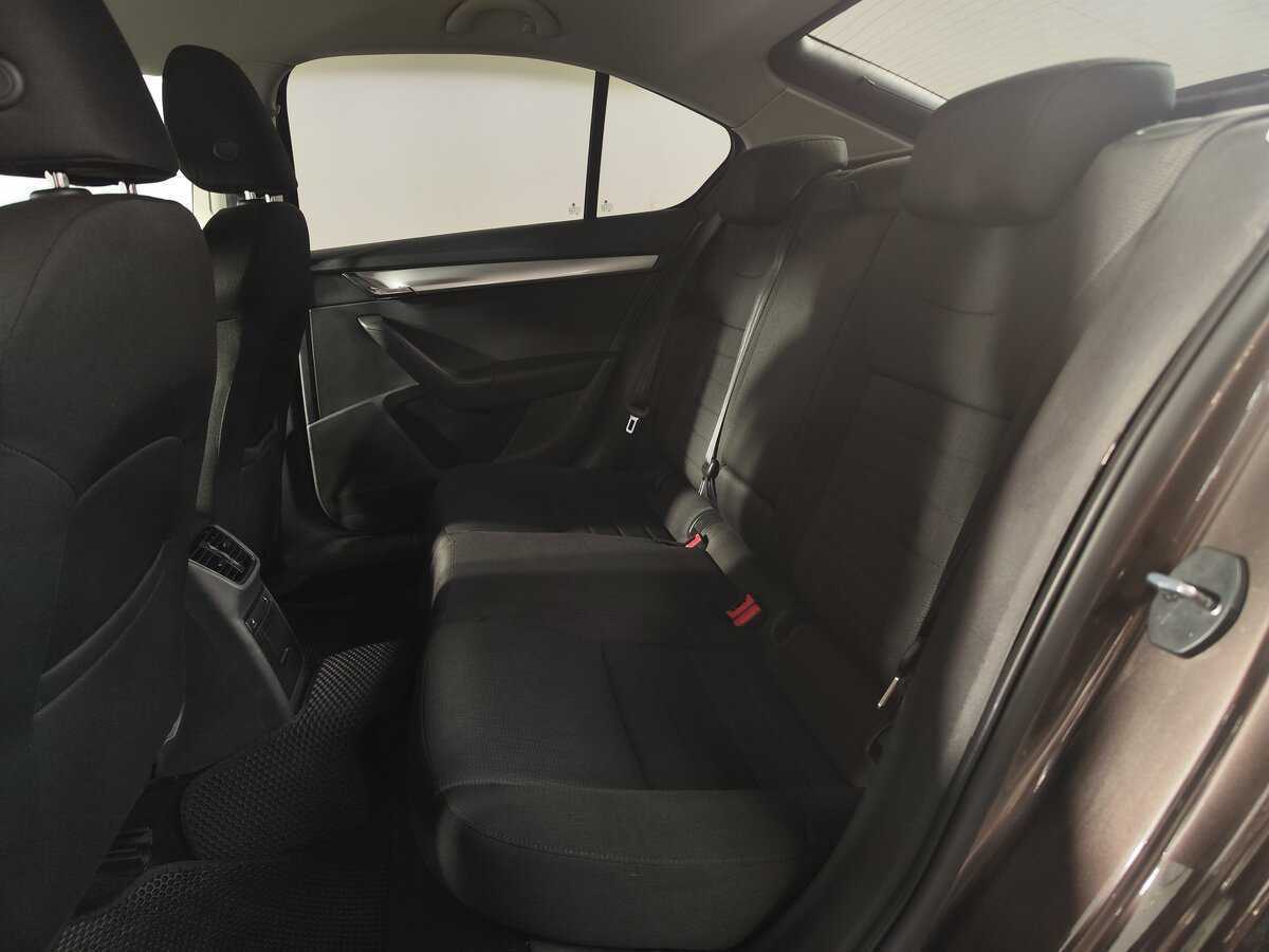 Skoda Octavia с пробегом — 2014 год. Фото: #12