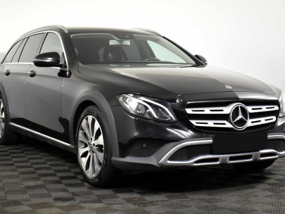 Mercedes-Benz E-Класс с пробегом — 2017 год. Фото: #2