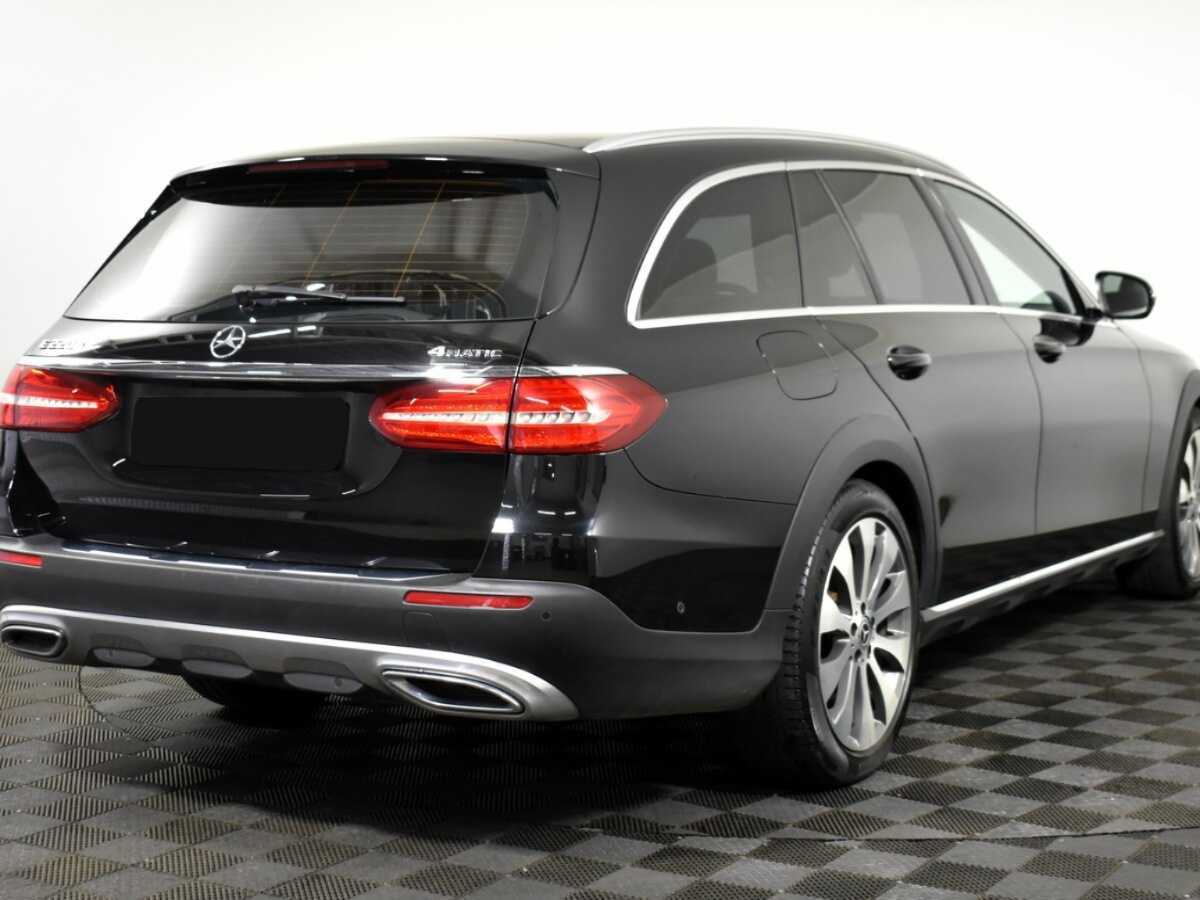 Mercedes-Benz E-Класс с пробегом — 2017 год. Фото: #3