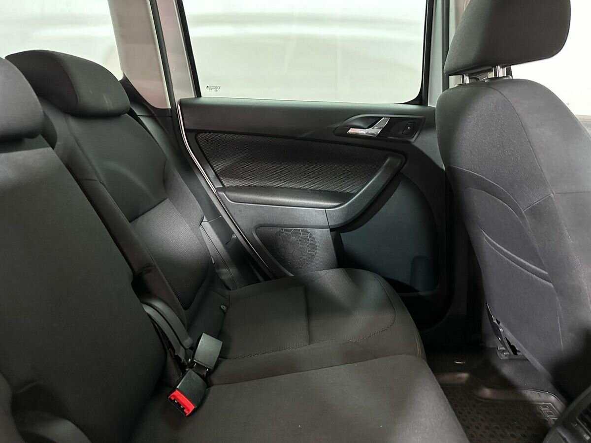 Skoda Yeti с пробегом — 2014 год. Фото: #10