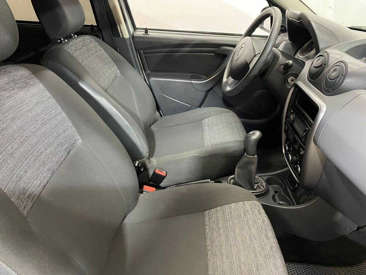 Renault Duster с пробегом — 2014 год. Фото: #9