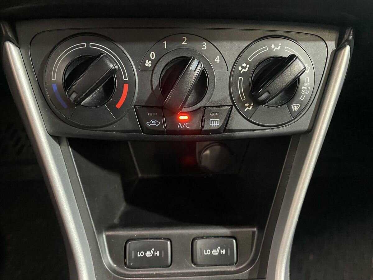 Suzuki SX4 с пробегом — 2014 год. Фото: #16