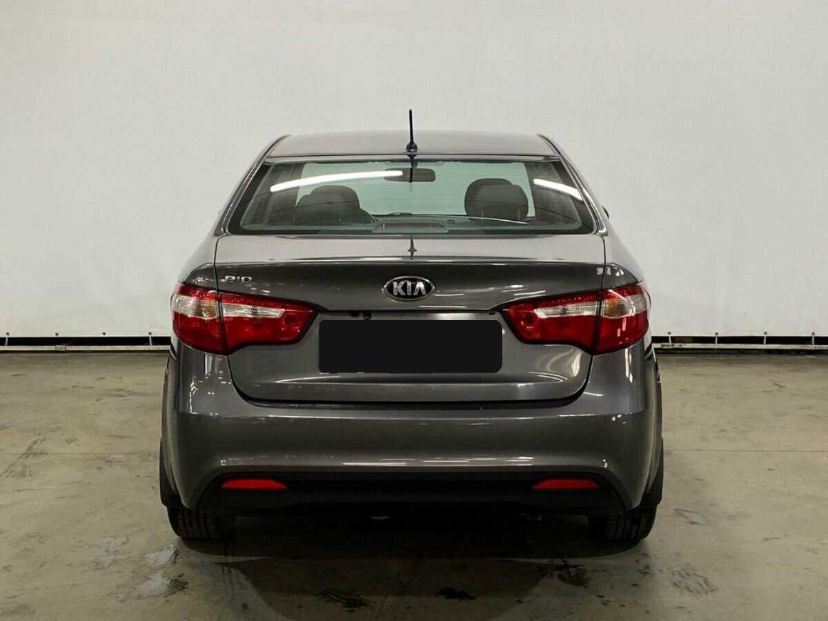 Kia Rio с пробегом — 2014 год. Фото: #5