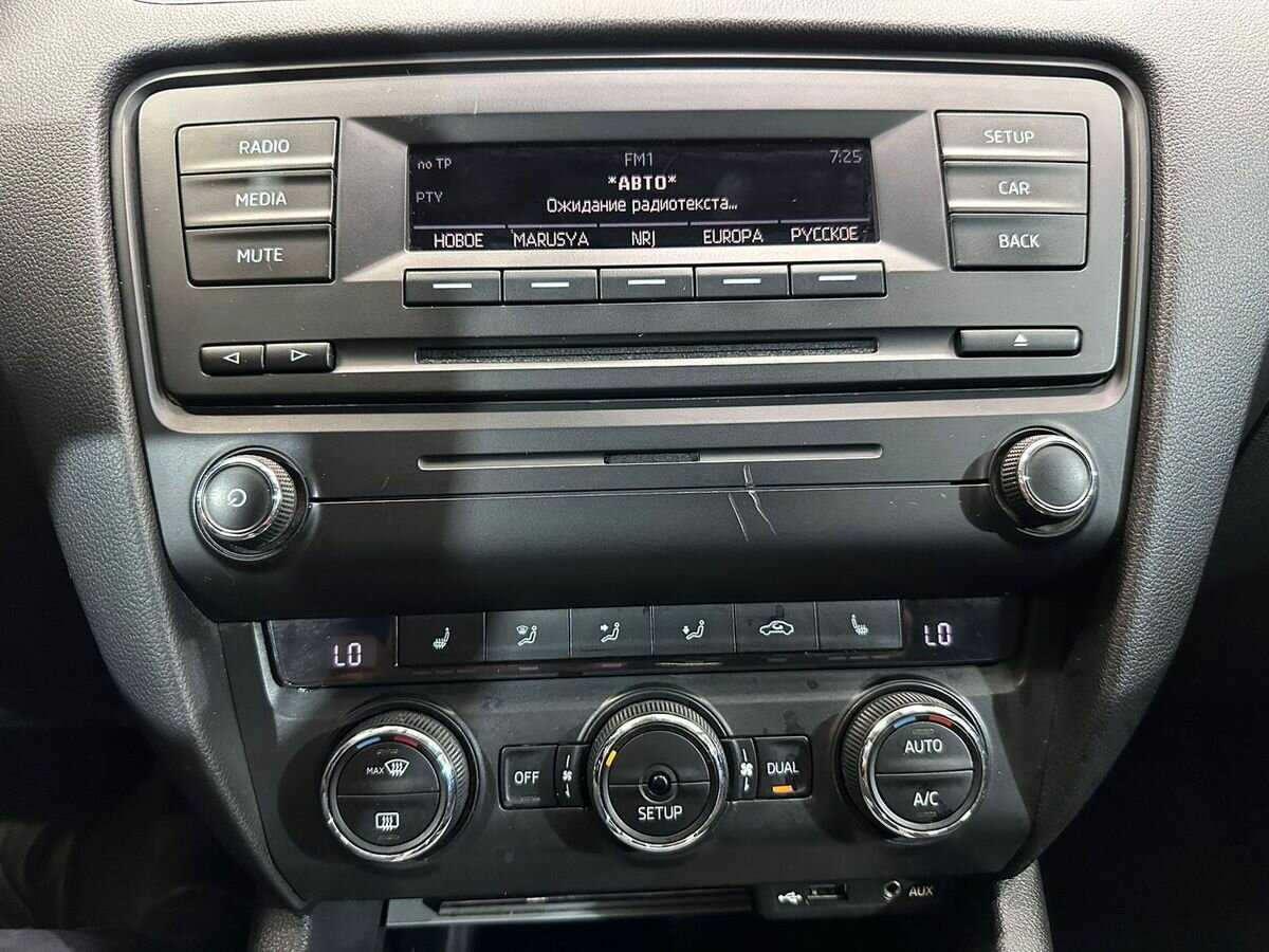 Skoda Octavia с пробегом — 2013 год. Фото: #11