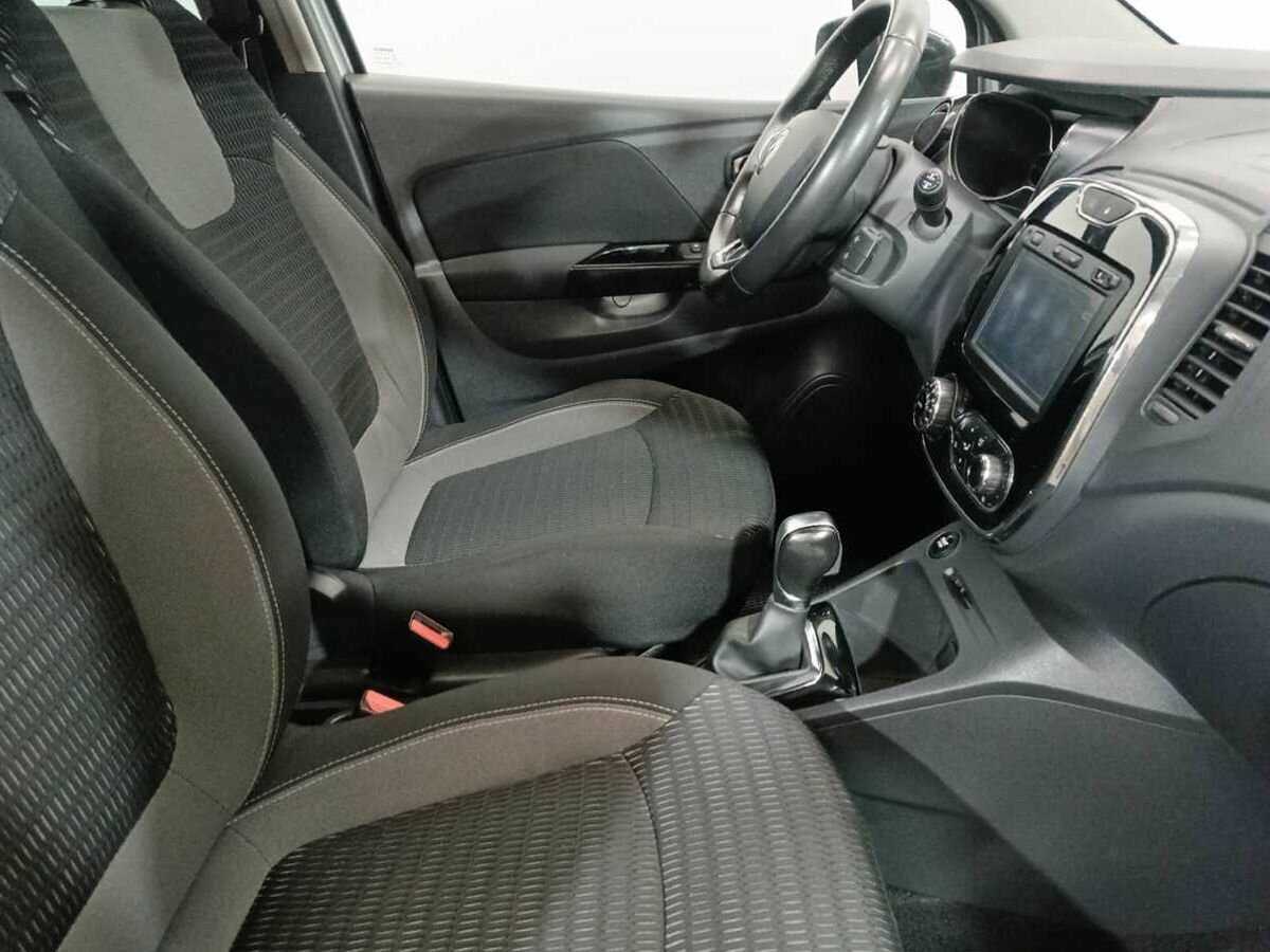 Renault Kaptur с пробегом — 2016 год. Фото: #9