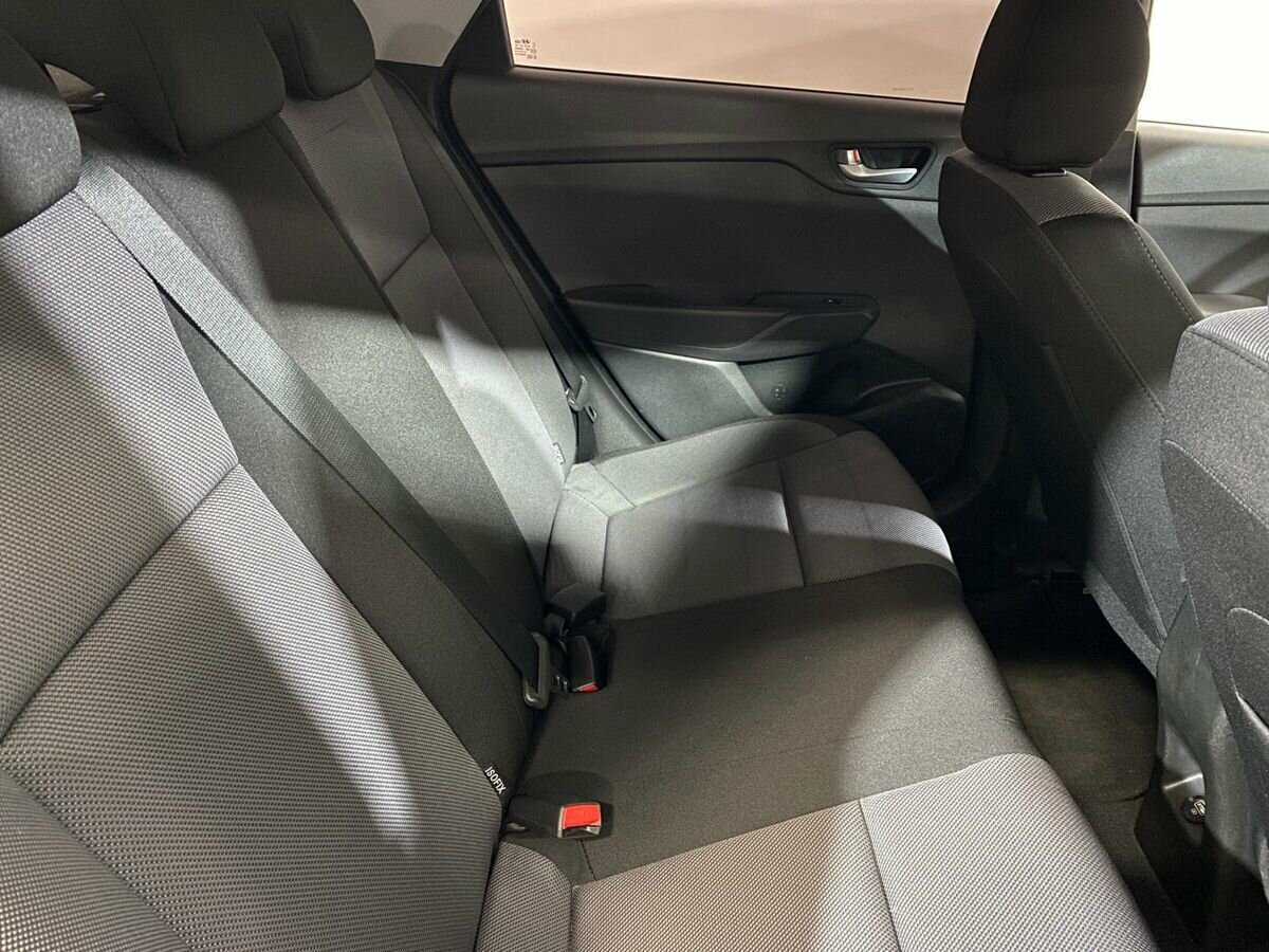 Hyundai Solaris с пробегом — 2020 год. Фото: #10