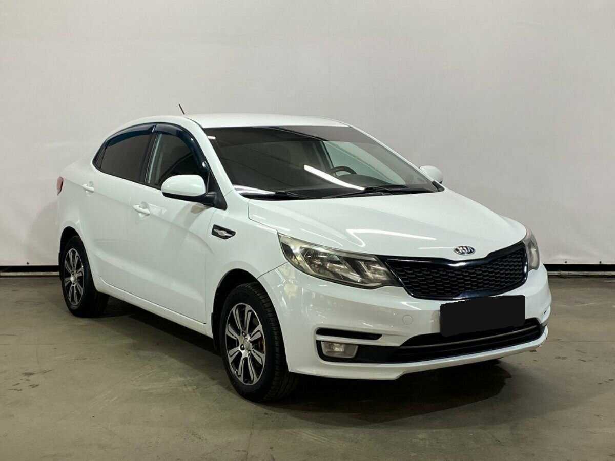 Kia Rio с пробегом — 2015 год. Фото: #2