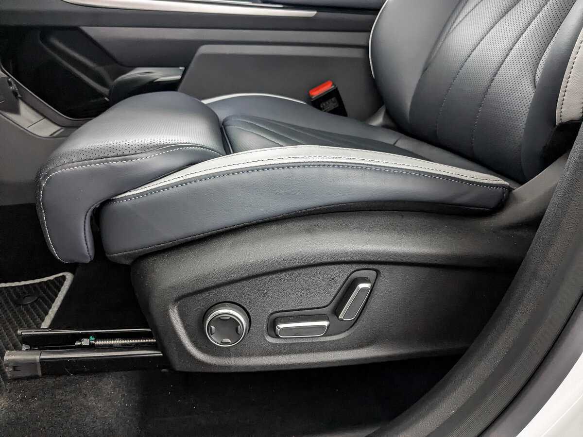 Geely Atlas с пробегом — 2024 год. Фото: #20