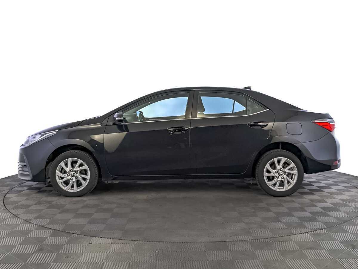 Toyota Corolla с пробегом — 2017 год. Фото: #7