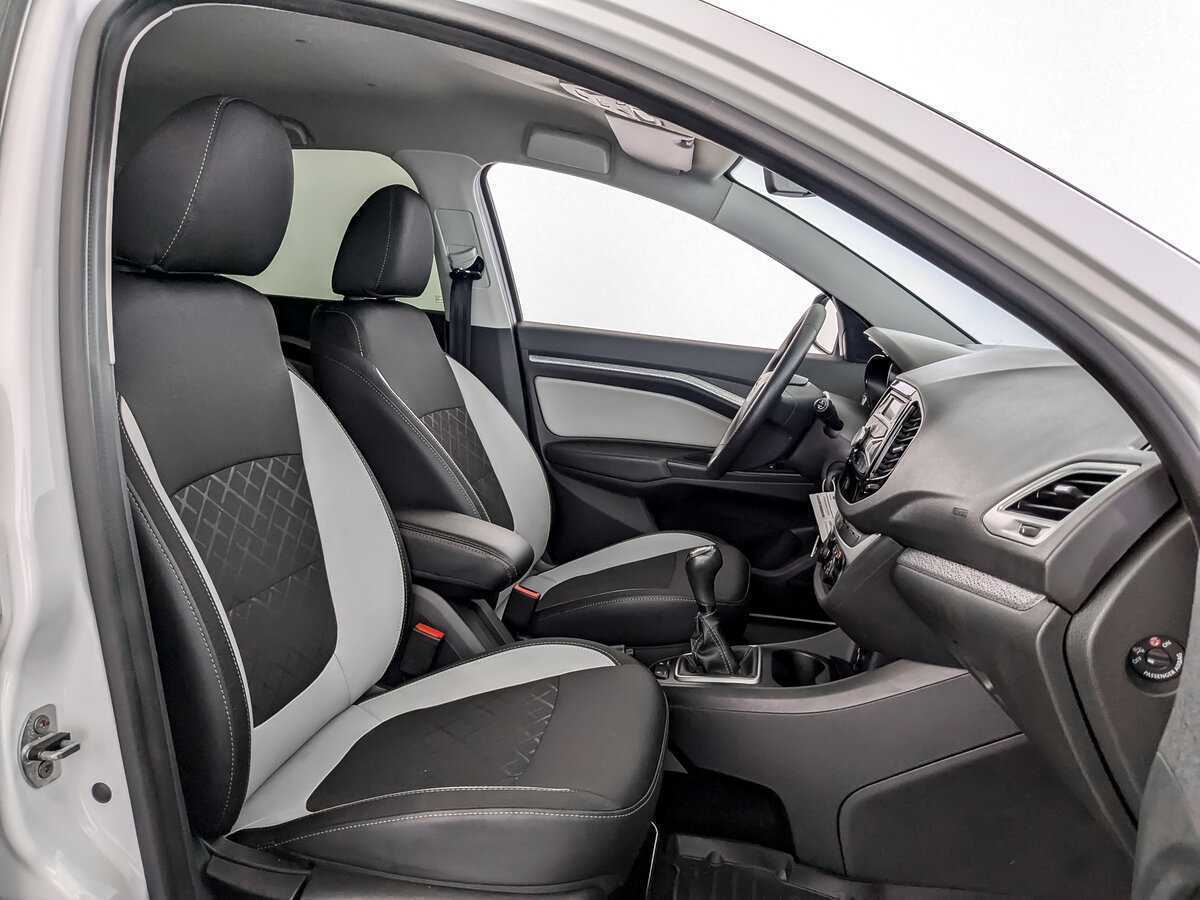 Lada (ВАЗ) Vesta с пробегом — 2019 год. Фото: #18