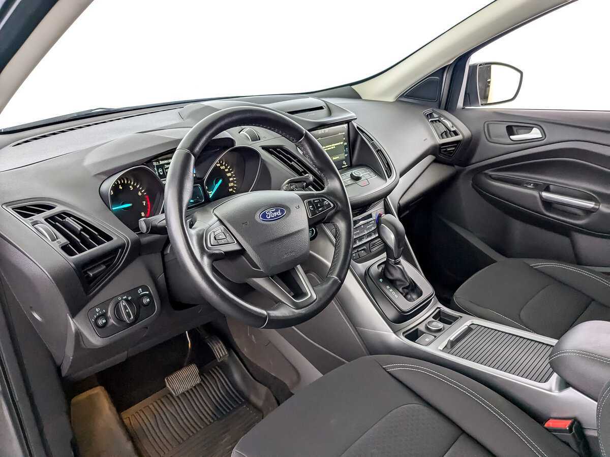 Ford Kuga с пробегом — 2018 год. Фото: #13