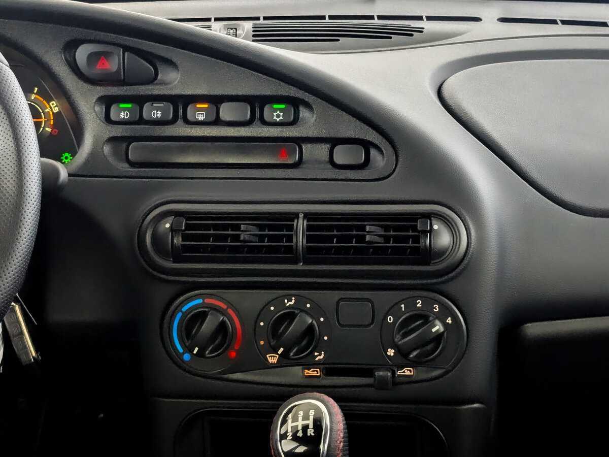 Lada (ВАЗ) Niva с пробегом — 2023 год. Фото: #11