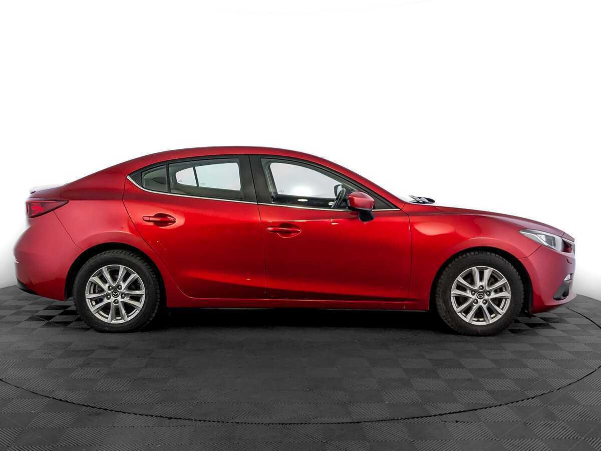 Mazda 3 с пробегом — 2015 год. Фото: #3