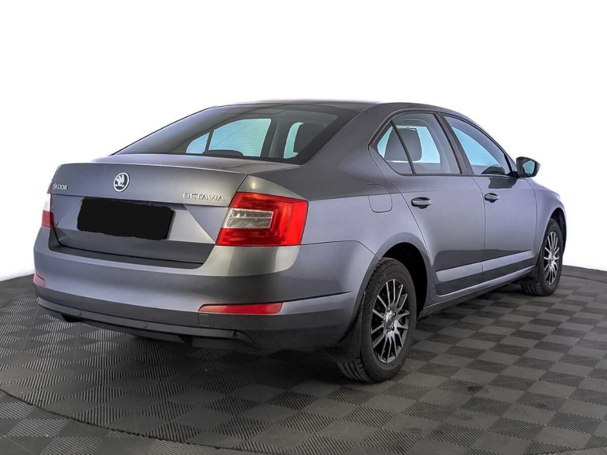 Skoda Octavia с пробегом — 2015 год. Фото: #4