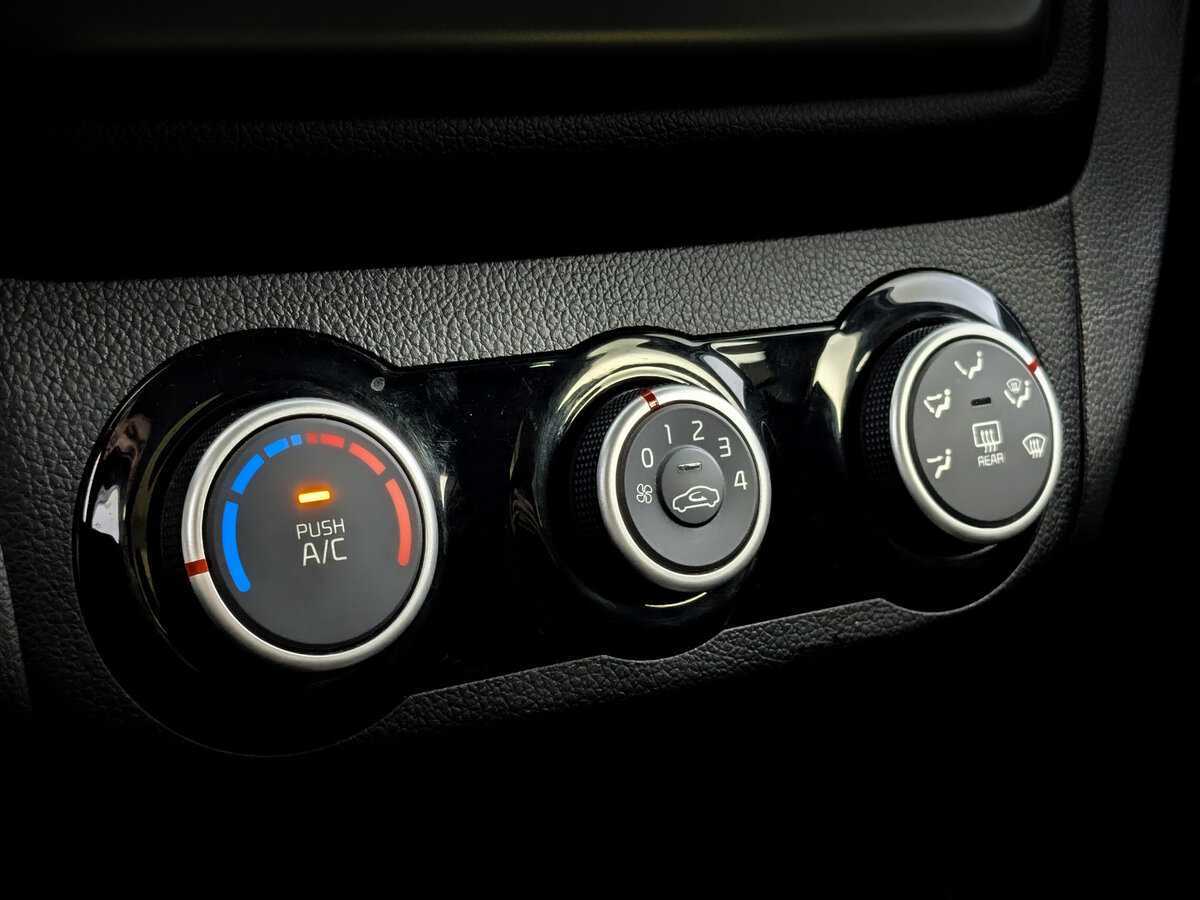 Kia Rio с пробегом — 2016 год. Фото: #20