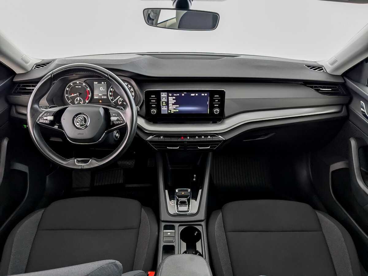 Skoda Octavia с пробегом — 2021 год. Фото: #11