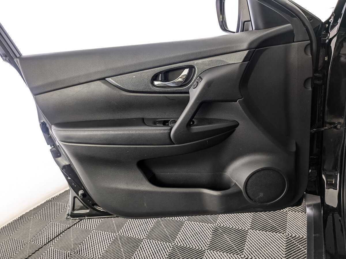 Nissan X-Trail с пробегом — 2015 год. Фото: #13