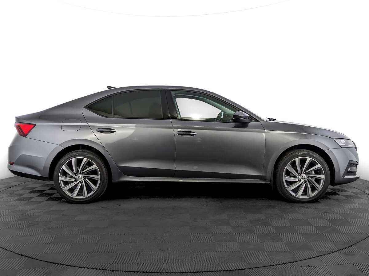 Skoda Octavia с пробегом — 2021 год. Фото: #3