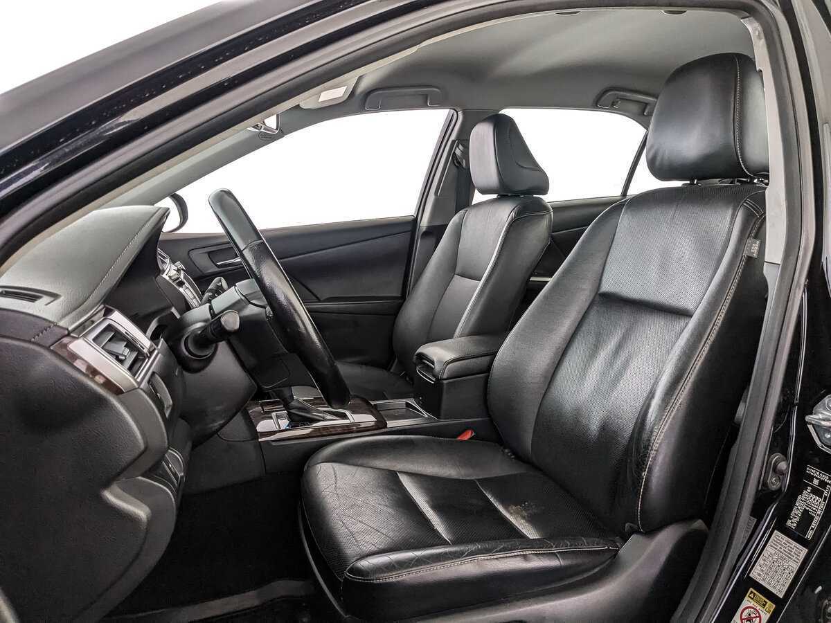 Toyota Camry с пробегом — 2017 год. Фото: #15
