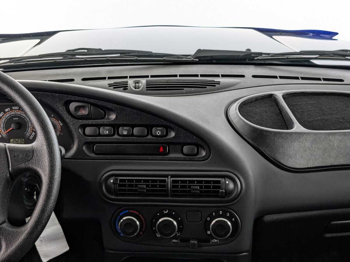 Lada (ВАЗ) Niva с пробегом — 2023 год. Фото: #11