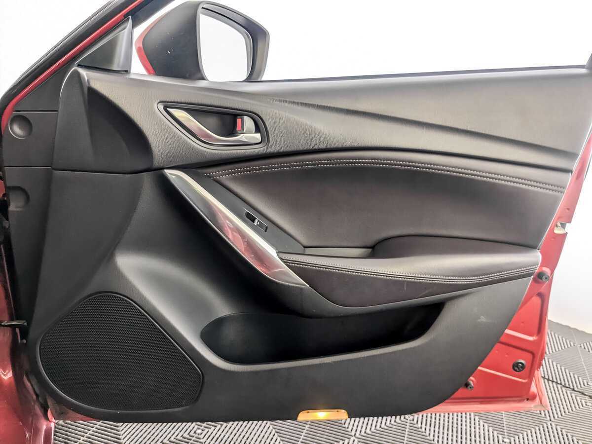 Mazda 6 с пробегом — 2017 год. Фото: #19