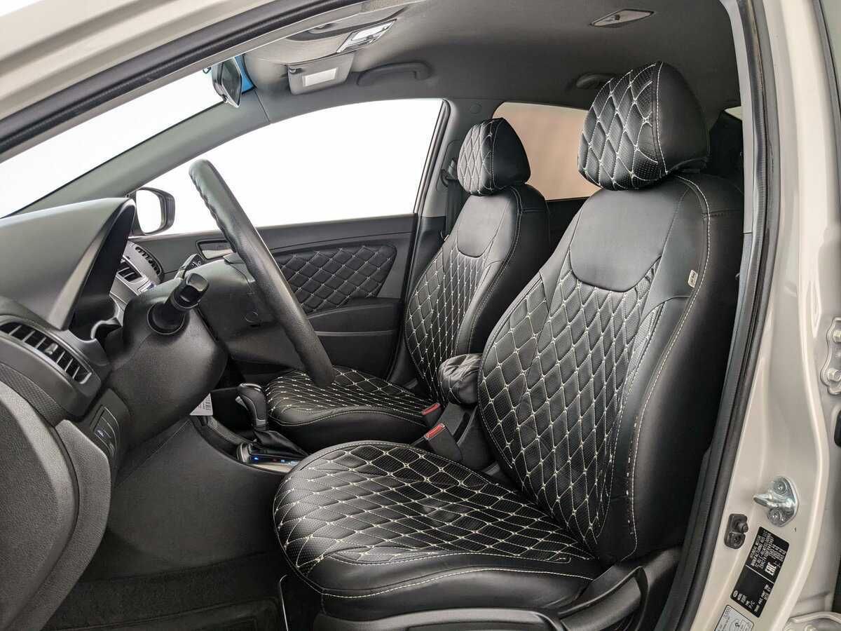 Hyundai Solaris с пробегом — 2015 год. Фото: #15