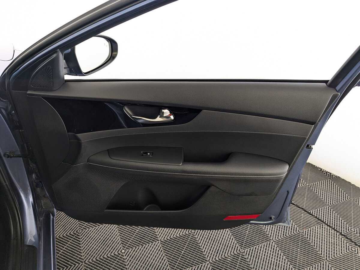 Kia Cerato с пробегом — 2021 год. Фото: #20