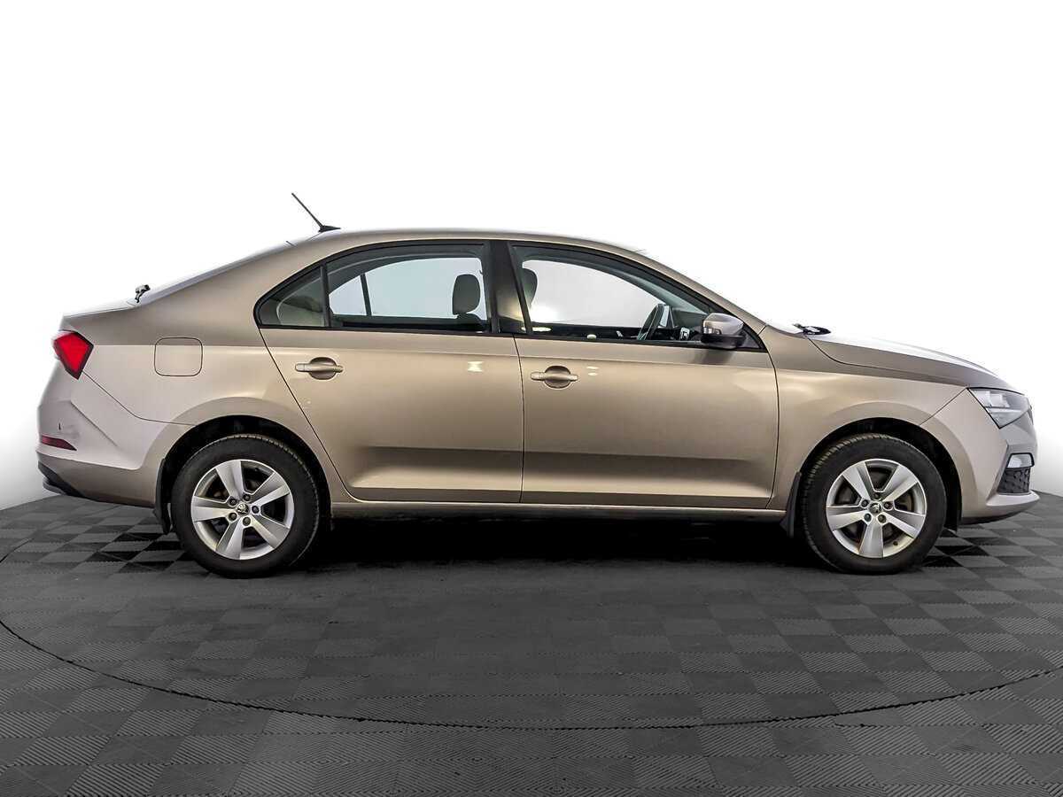 Skoda Rapid с пробегом — 2020 год. Фото: #3