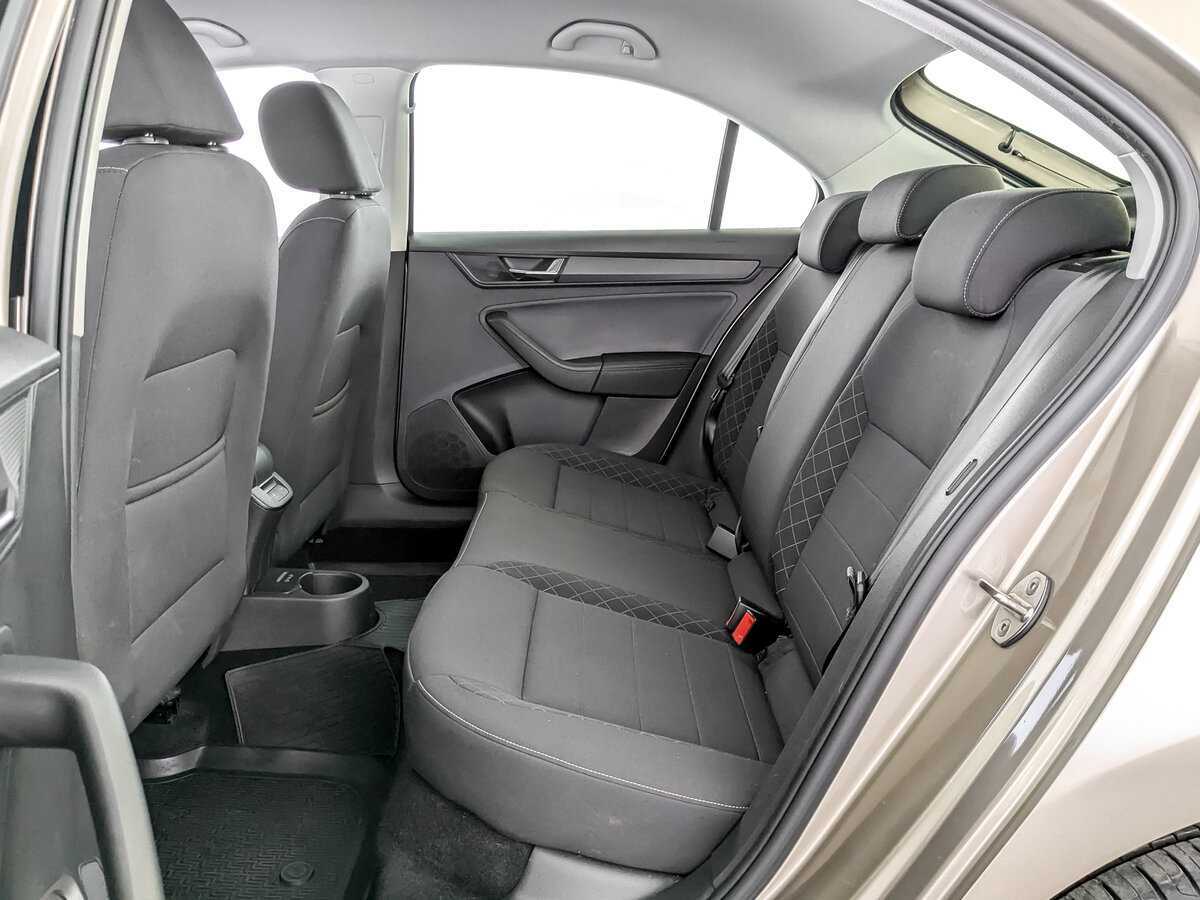 Skoda Rapid с пробегом — 2020 год. Фото: #9