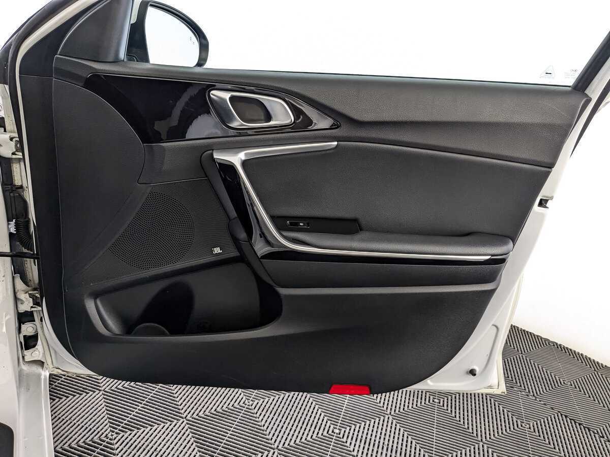 Kia Ceed с пробегом — 2019 год. Фото: #19