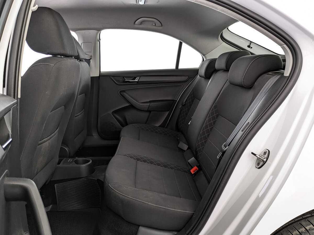 Skoda Rapid с пробегом — 2020 год. Фото: #13