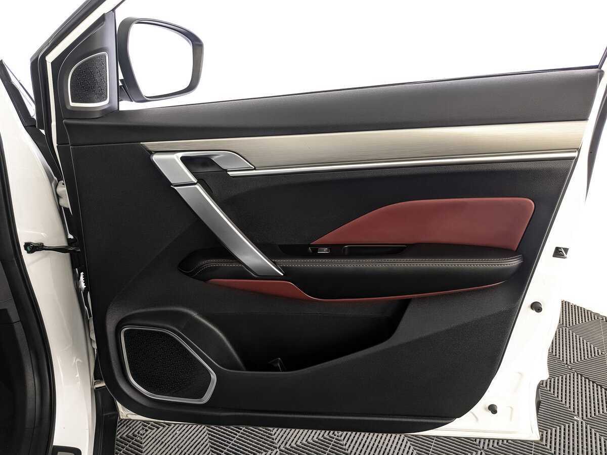 Geely Coolray с пробегом — 2021 год. Фото: #17