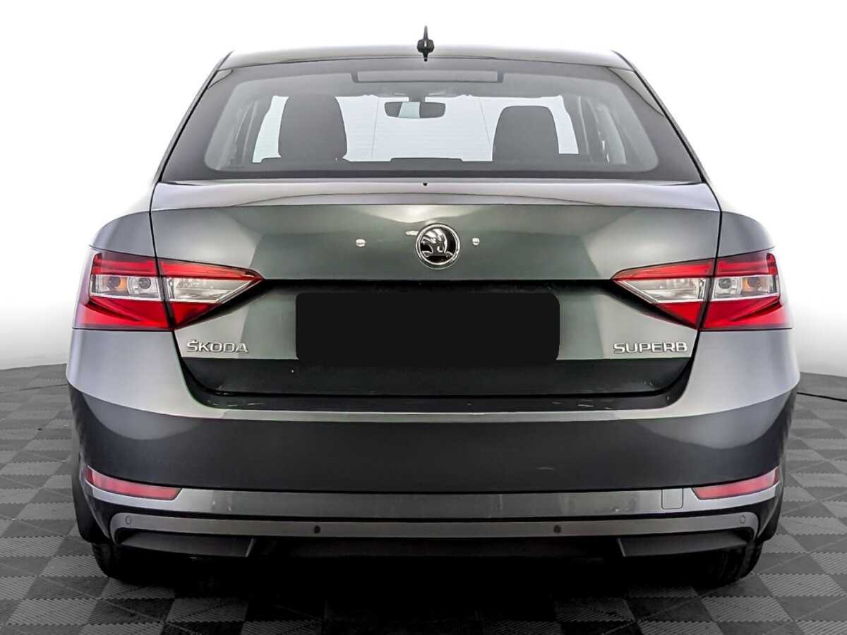 Skoda Superb с пробегом — 2019 год. Фото: #5