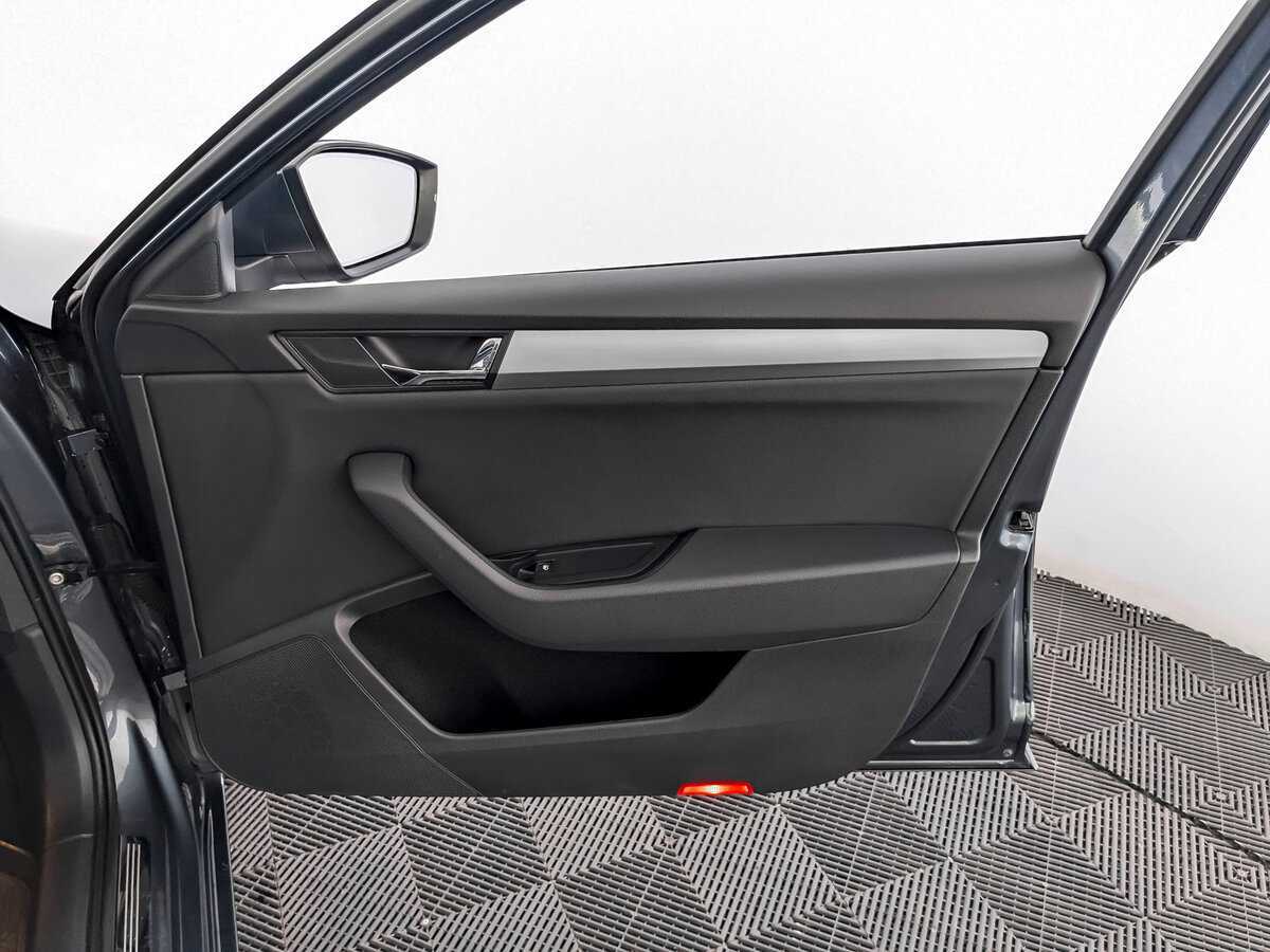 Skoda Superb с пробегом — 2019 год. Фото: #19