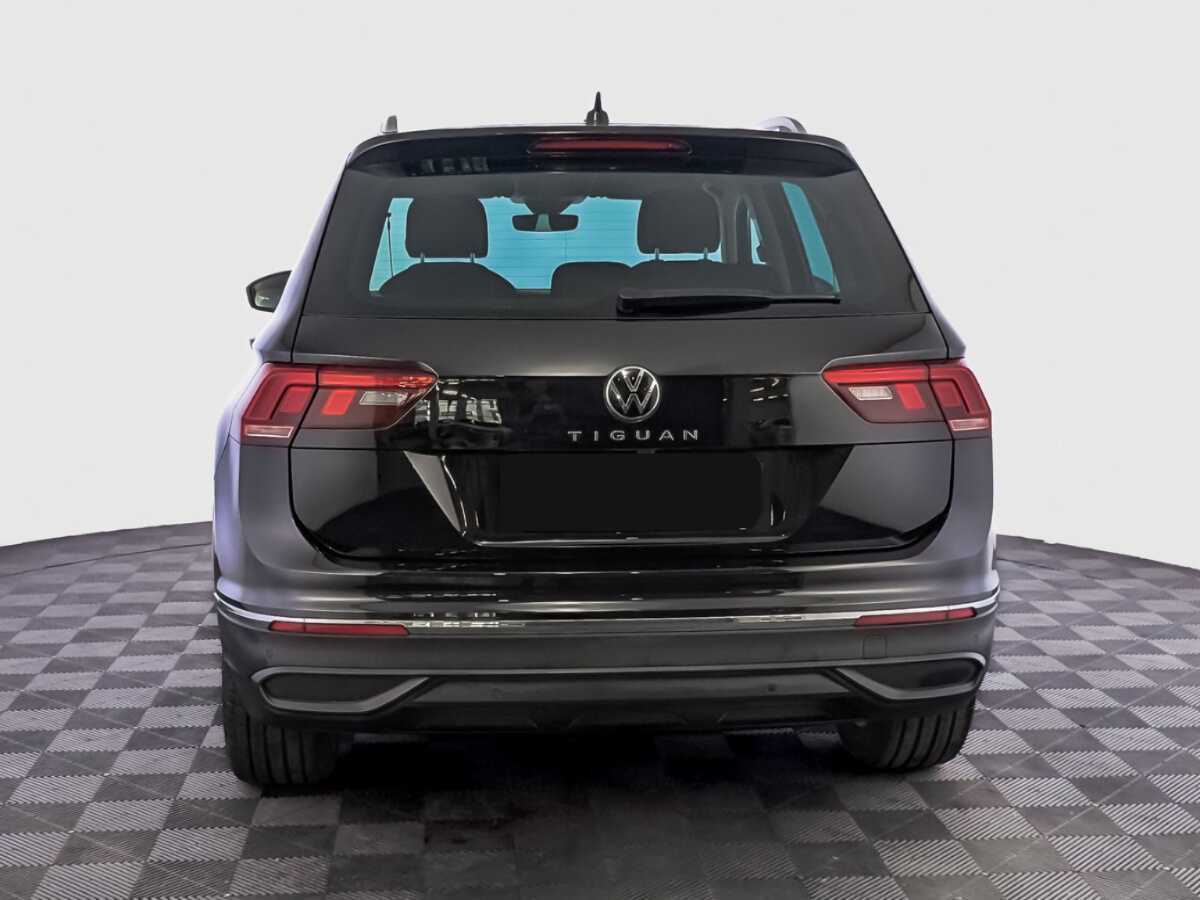 Volkswagen Tiguan с пробегом — 2021 год. Фото: #5