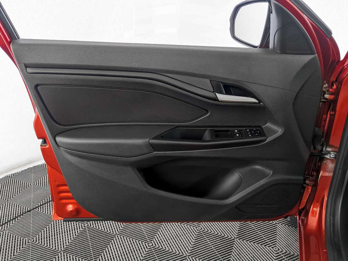 Lada (ВАЗ) Vesta с пробегом — 2021 год. Фото: #14